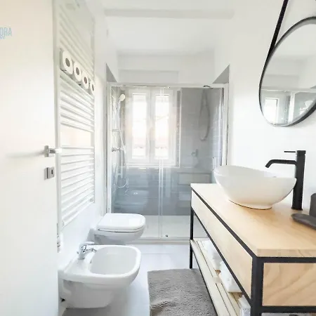 Economo B1 Tirabora Short Rent * 트리에스테