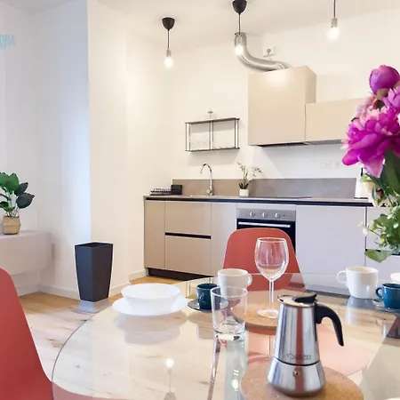 Economo B1 Tirabora Short Rent Apartament